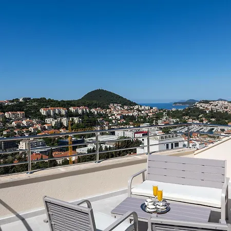 Marlea Sea-view Apartman *