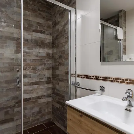Marlea Sea-view Apartman *
