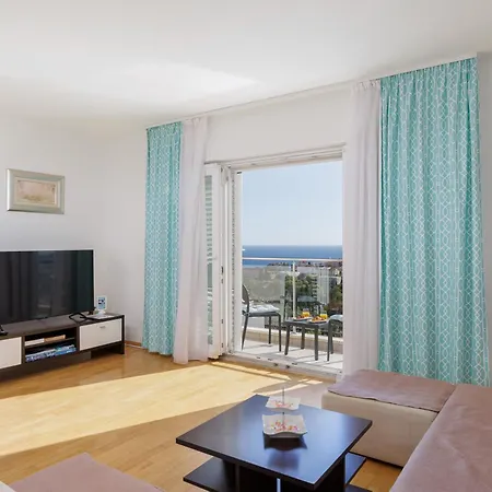 Marlea Sea-view *