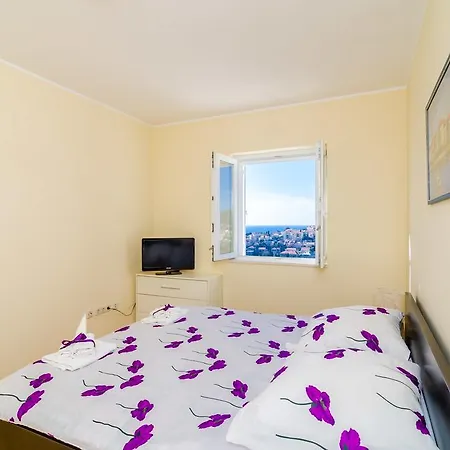 Lejlighed Marlea Sea-view *