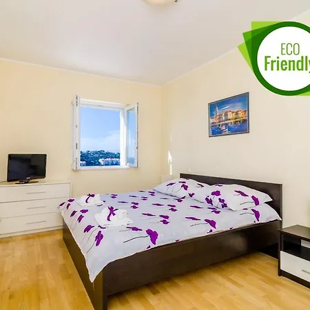 아파트 Marlea Sea-view *