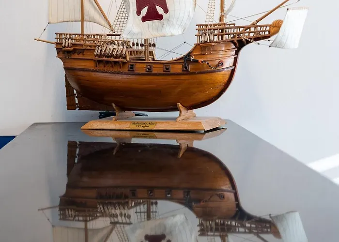 Marlea Sea-view Apartman *