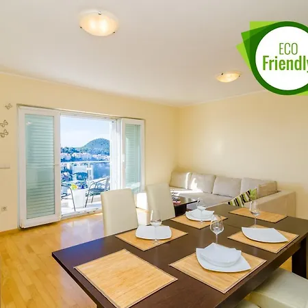 Marlea Sea-view Appartement *